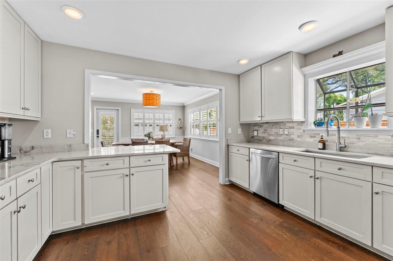 1107 S DUNBAR AVE, TAMPA, FL, 33629