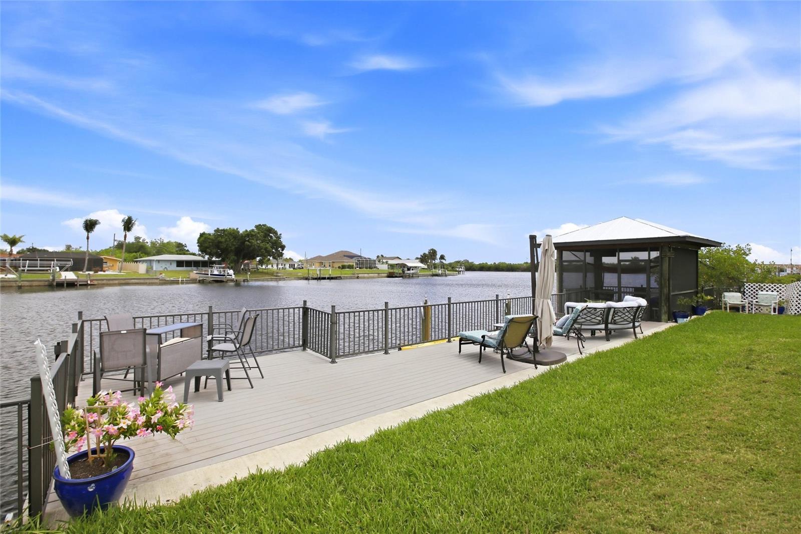 165 W TARPON BLVD NW, PORT CHARLOTTE, FL, 33952