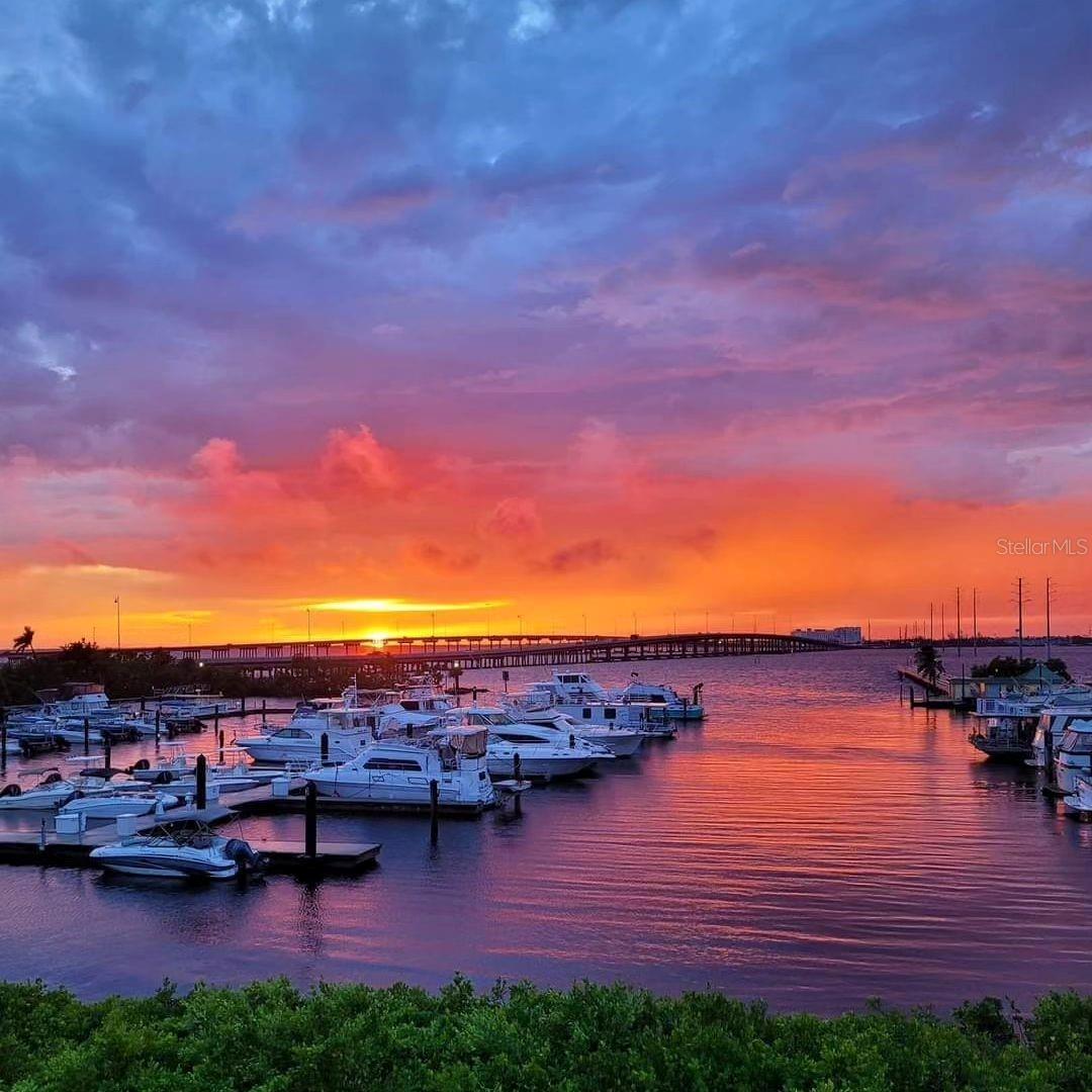 165 W TARPON BLVD NW, PORT CHARLOTTE, FL, 33952