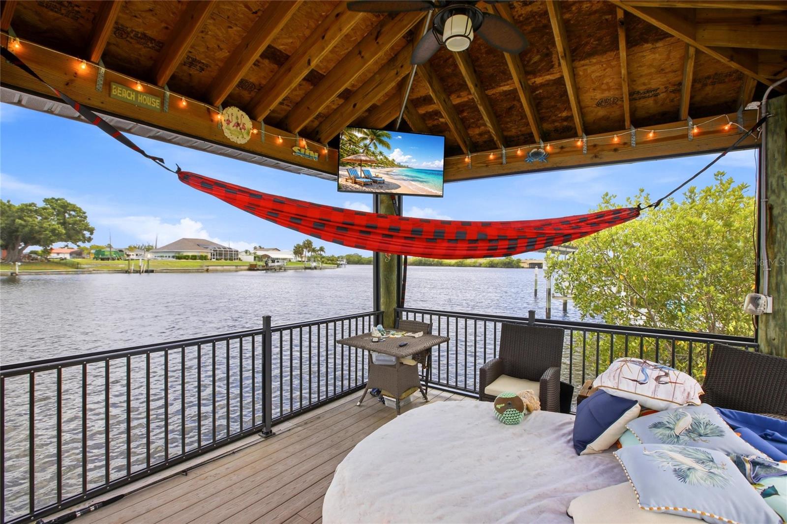 165 W TARPON BLVD NW, PORT CHARLOTTE, FL, 33952