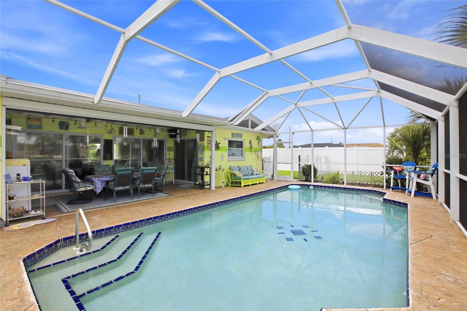 165 W TARPON BLVD NW, PORT CHARLOTTE, FL, 33952