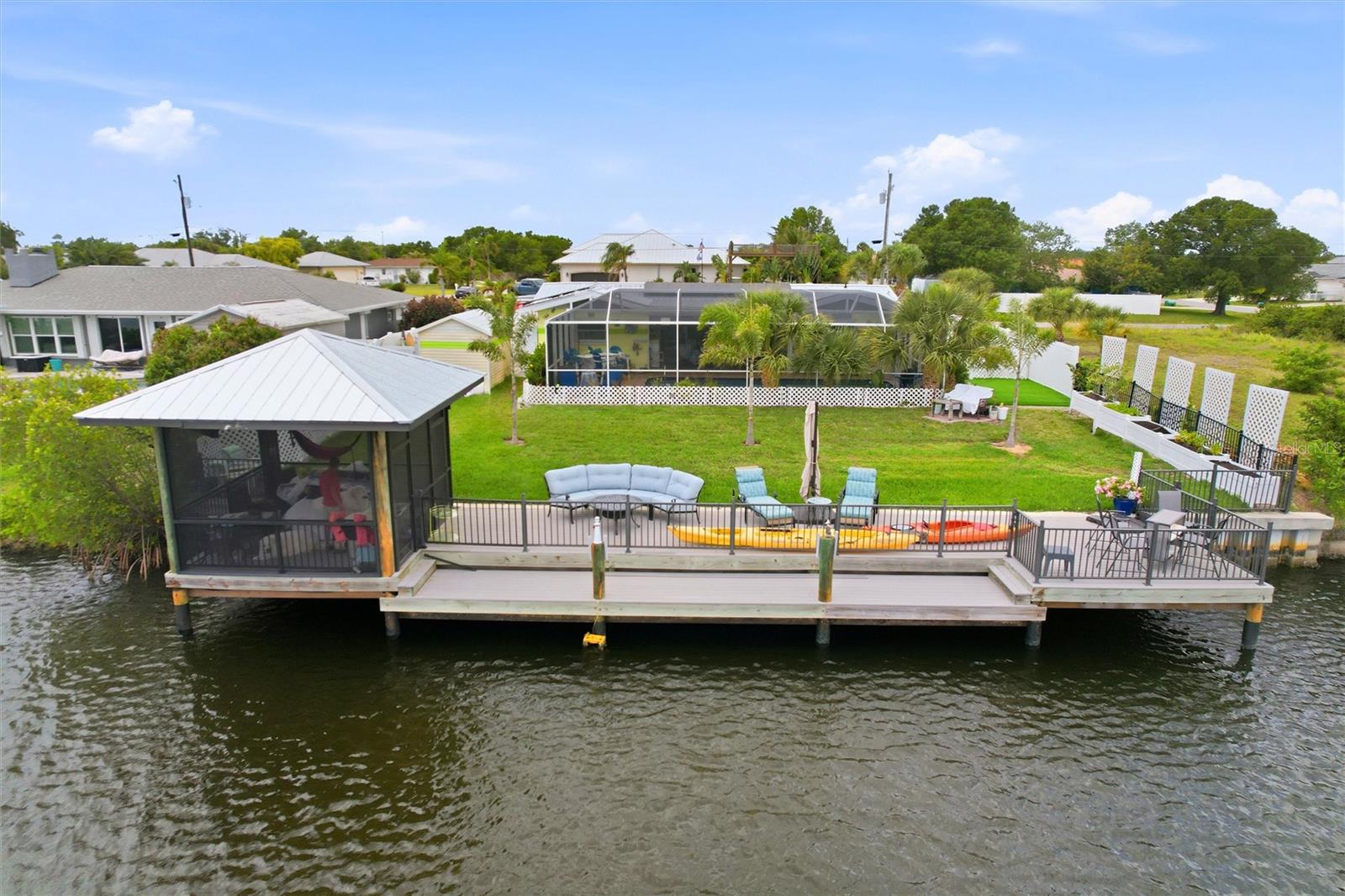 165 W TARPON BLVD NW, PORT CHARLOTTE, FL, 33952