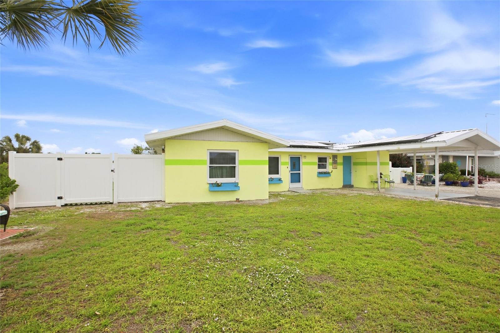 165 W TARPON BLVD NW, PORT CHARLOTTE, FL, 33952