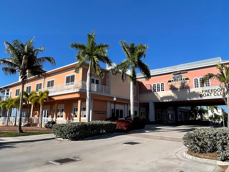 165 W TARPON BLVD NW, PORT CHARLOTTE, FL, 33952