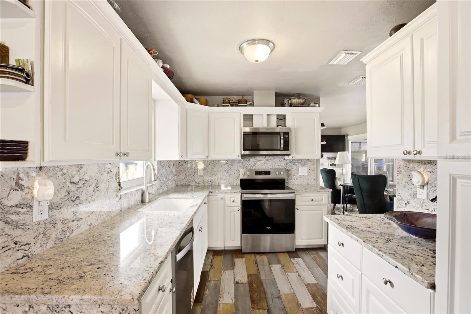 165 W TARPON BLVD NW, PORT CHARLOTTE, FL, 33952