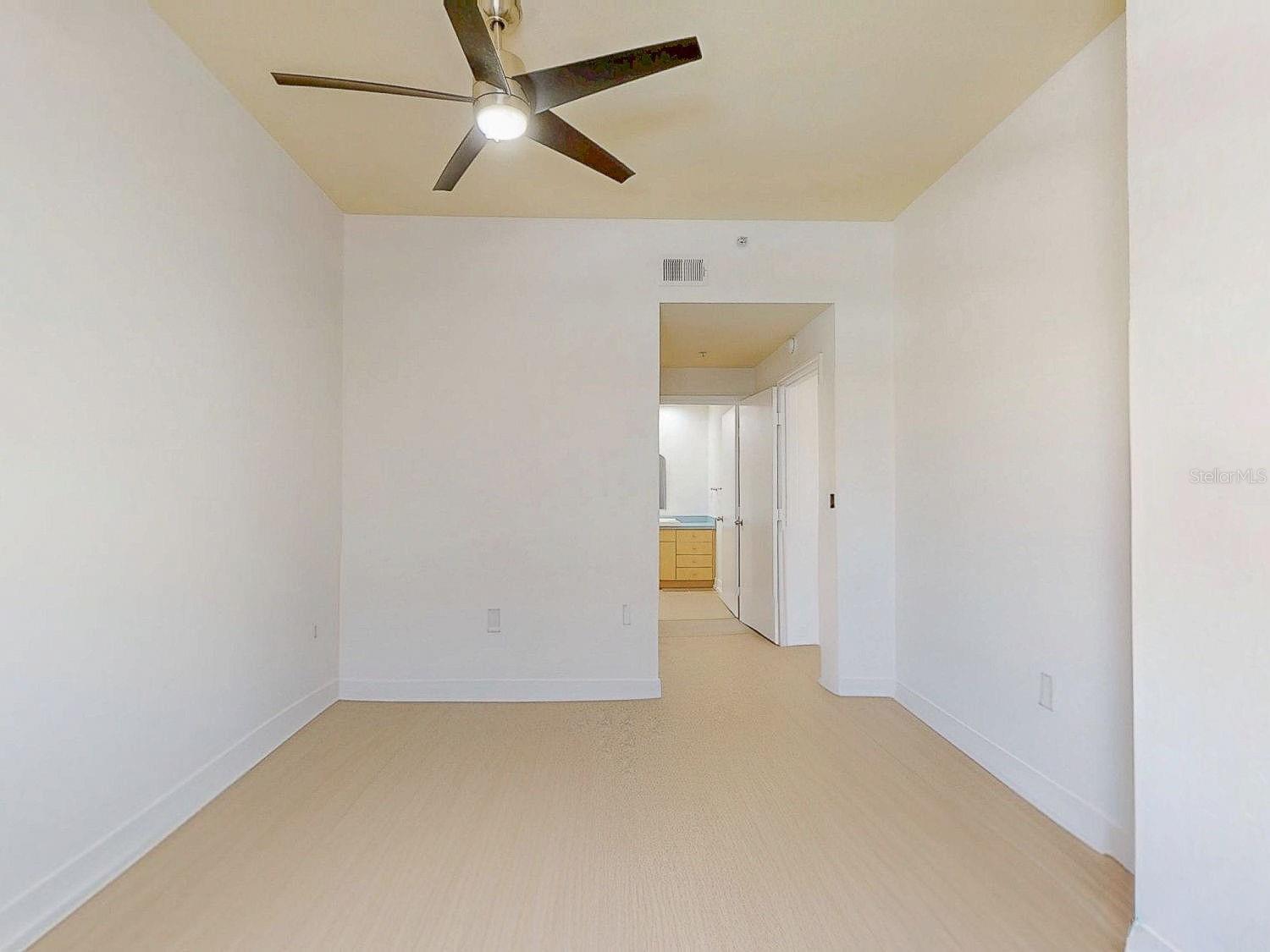 200 4TH AVE S #229, ST PETERSBURG, FL, 33701