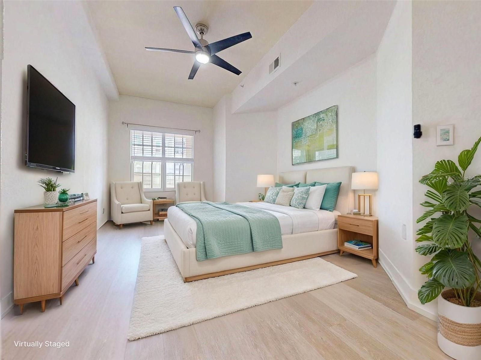 200 4TH AVE S #229, ST PETERSBURG, FL, 33701