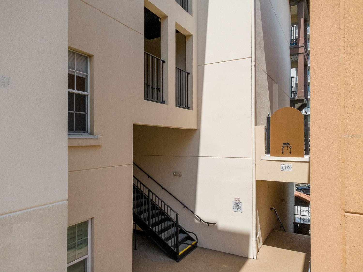 200 4TH AVE S #229, ST PETERSBURG, FL, 33701