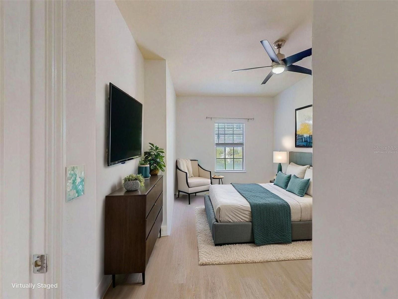 200 4TH AVE S #229, ST PETERSBURG, FL, 33701