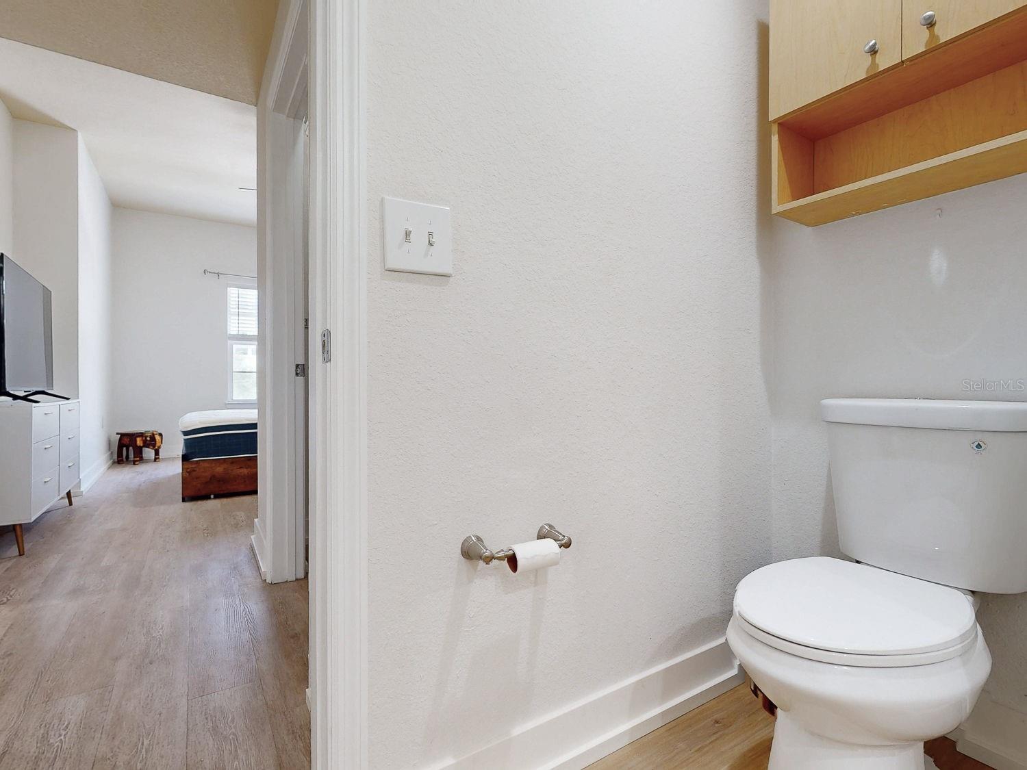 200 4TH AVE S #229, ST PETERSBURG, FL, 33701