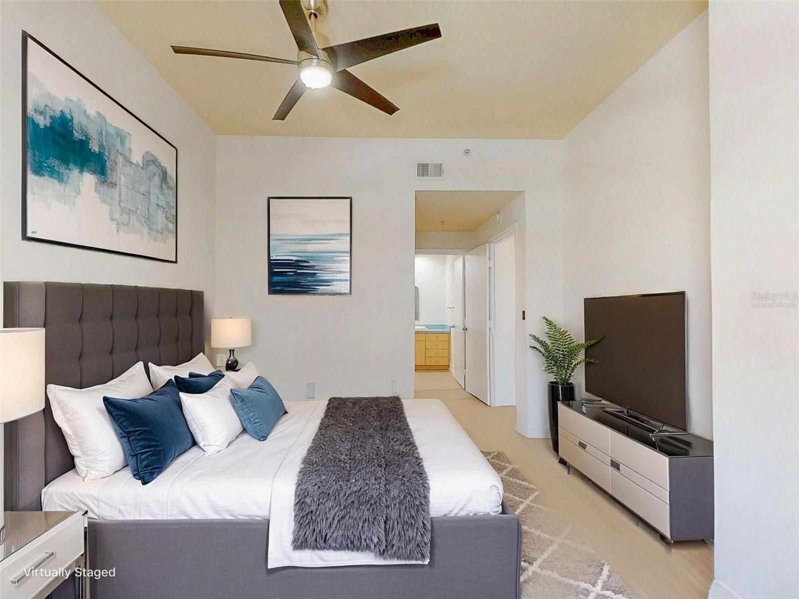 200 4TH AVE S #229, ST PETERSBURG, FL, 33701