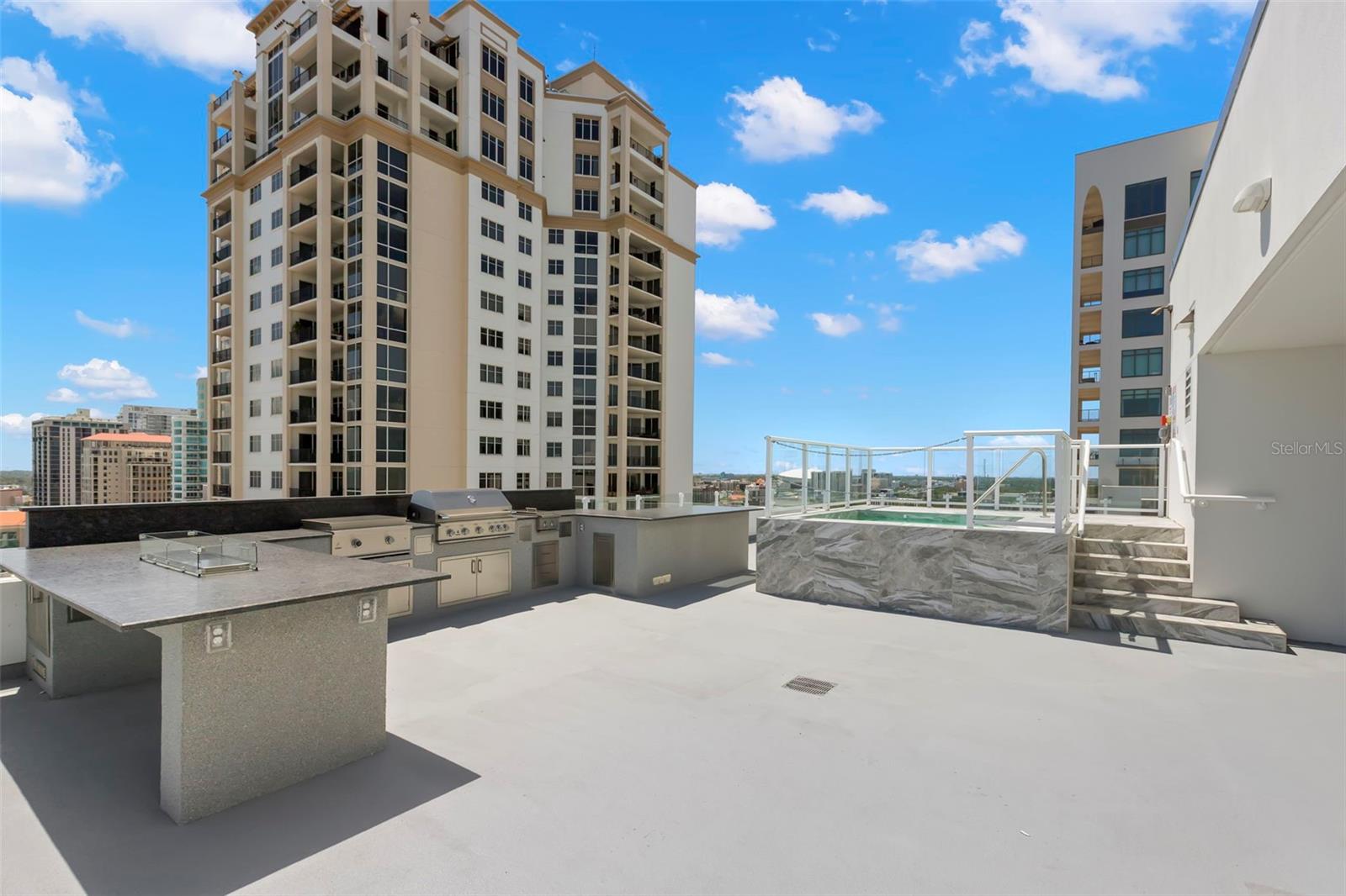 176 4TH AVE NE #1102, ST PETERSBURG, FL, 33701