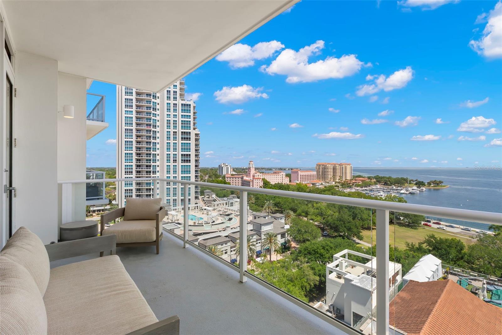 176 4TH AVE NE #1102, ST PETERSBURG, FL, 33701