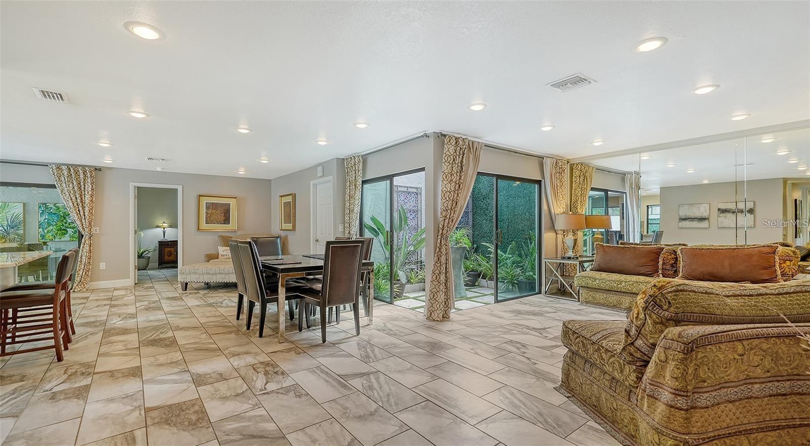 3842 GLEN OAKS MANOR DR, SARASOTA, FL, 34232
