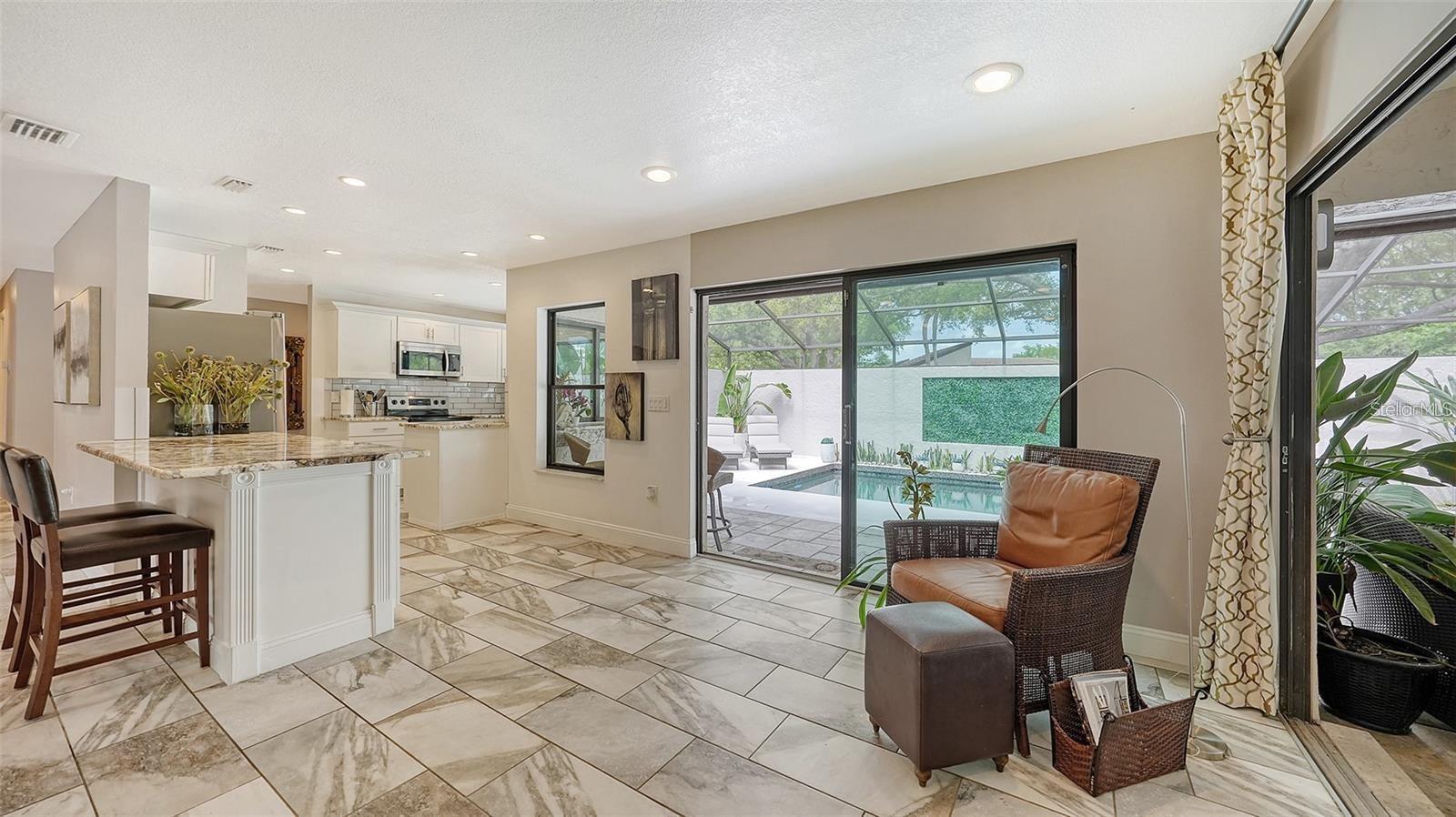 3842 GLEN OAKS MANOR DR, SARASOTA, FL, 34232