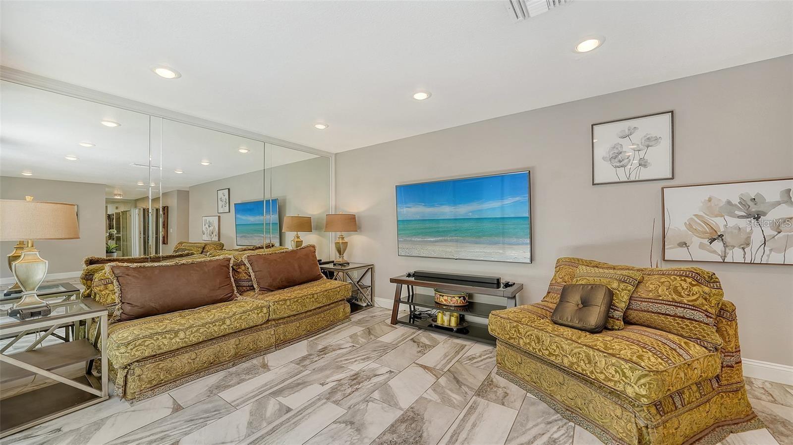 3842 GLEN OAKS MANOR DR, SARASOTA, FL, 34232