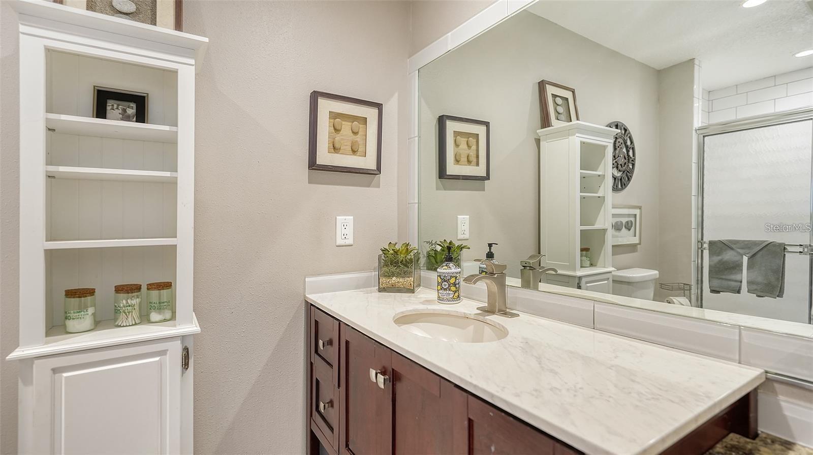 3842 GLEN OAKS MANOR DR, SARASOTA, FL, 34232
