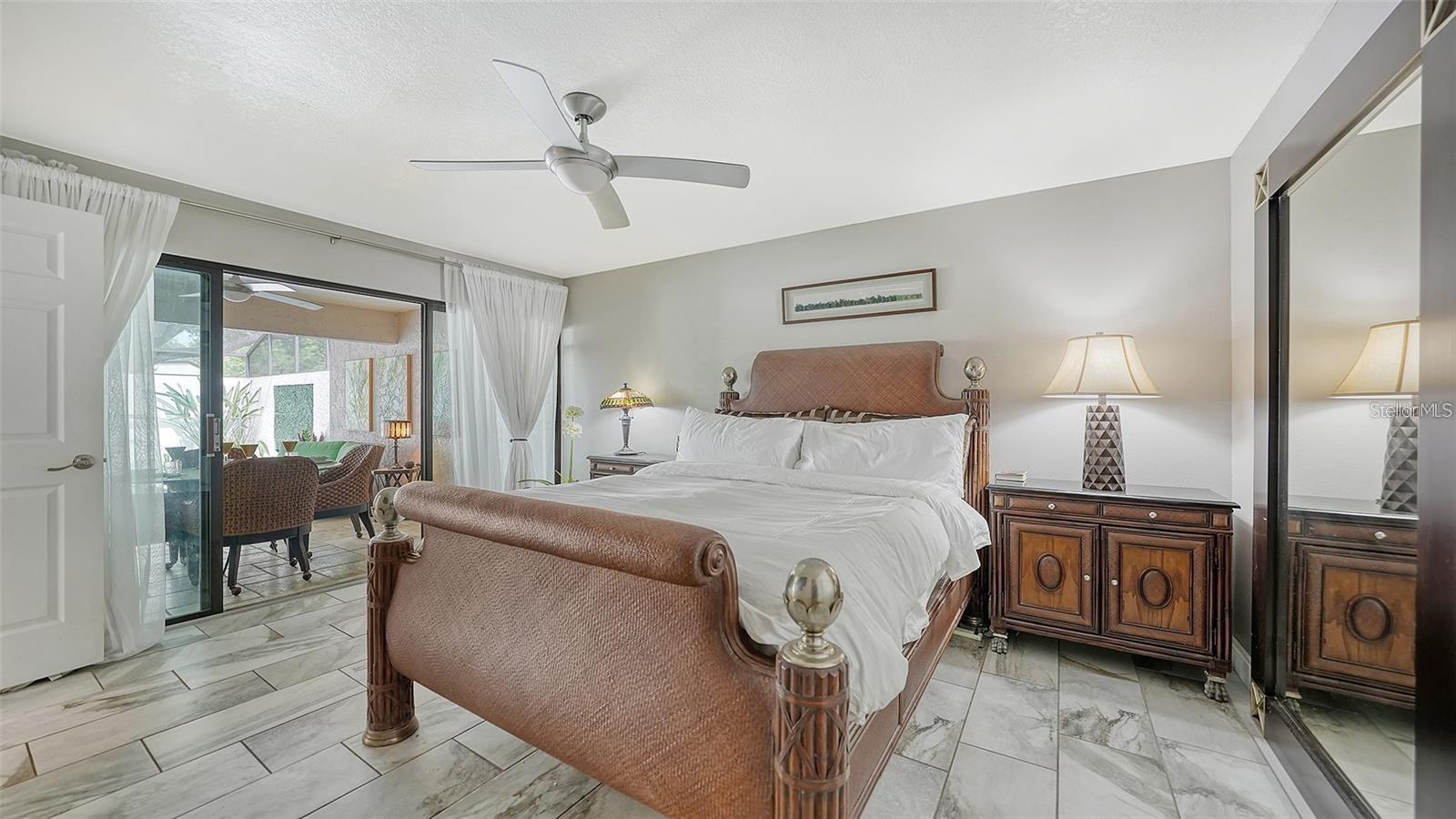 3842 GLEN OAKS MANOR DR, SARASOTA, FL, 34232