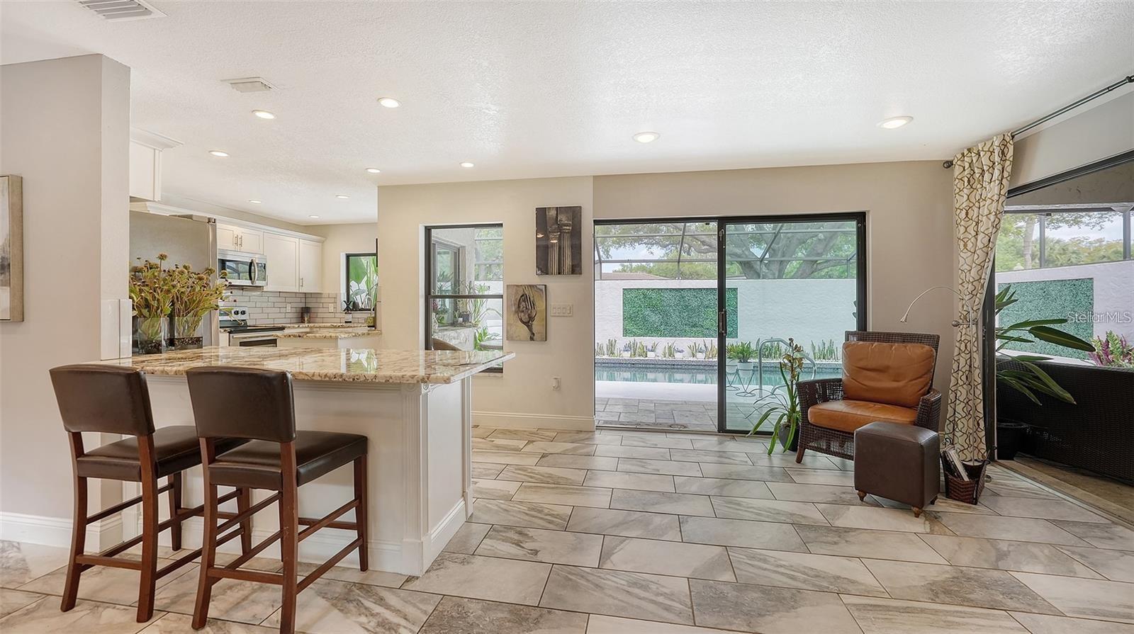 3842 GLEN OAKS MANOR DR, SARASOTA, FL, 34232