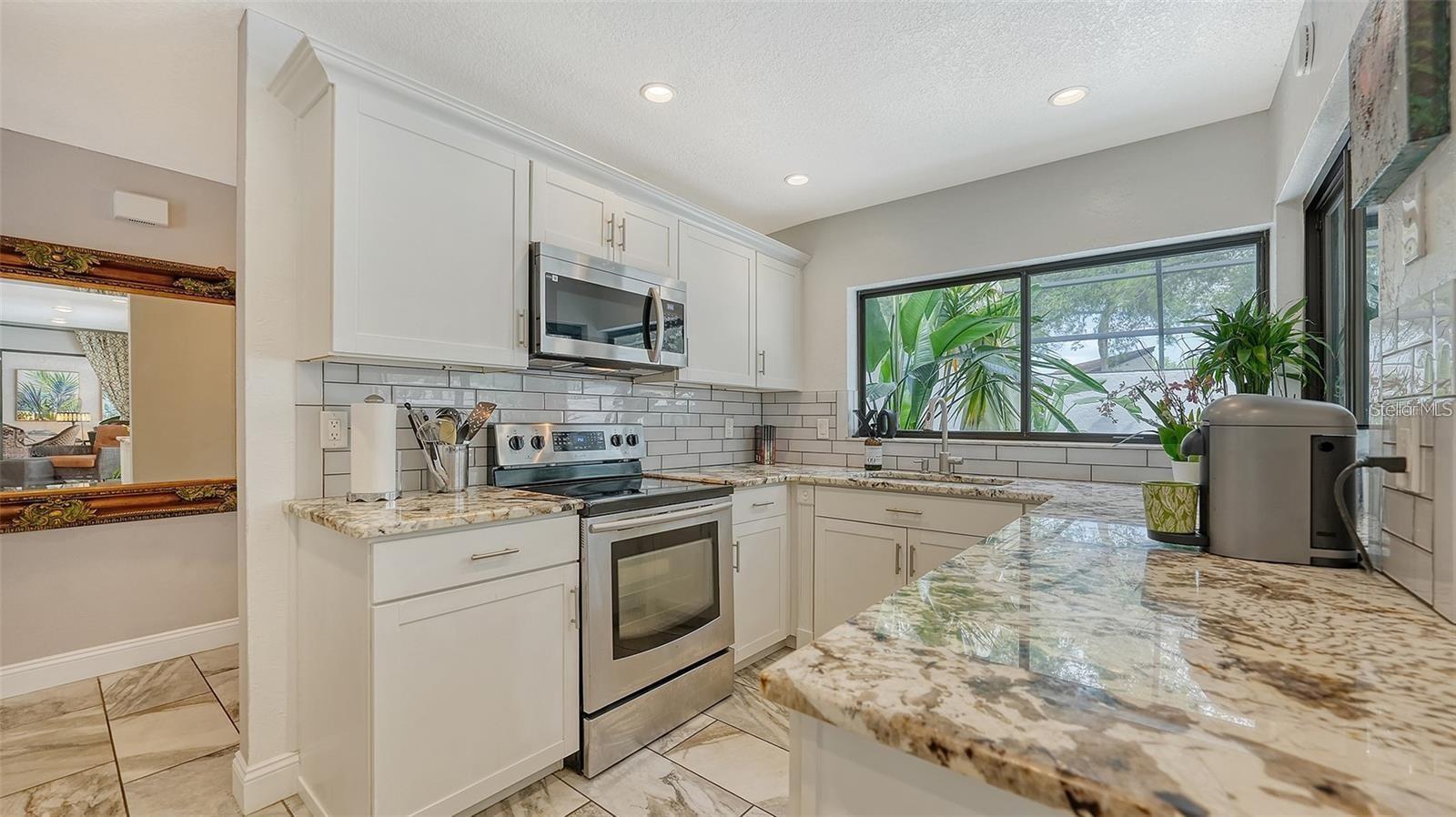 3842 GLEN OAKS MANOR DR, SARASOTA, FL, 34232