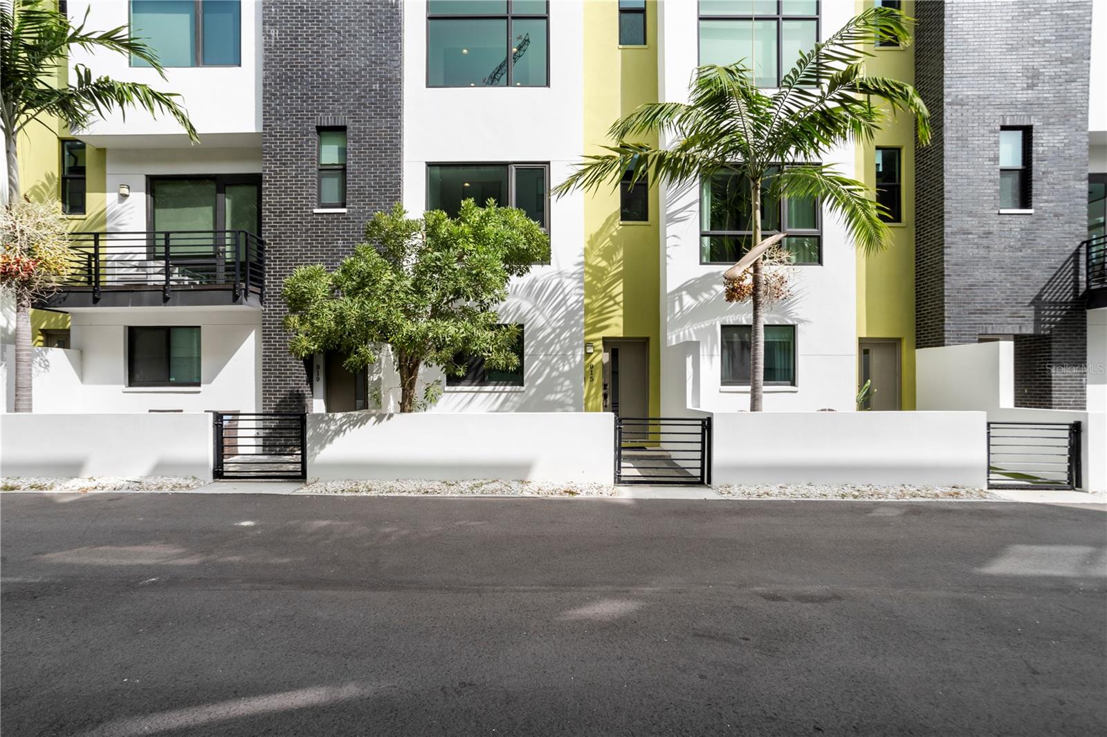 915 ARLINGTON AVE N, ST PETERSBURG, FL, 33705