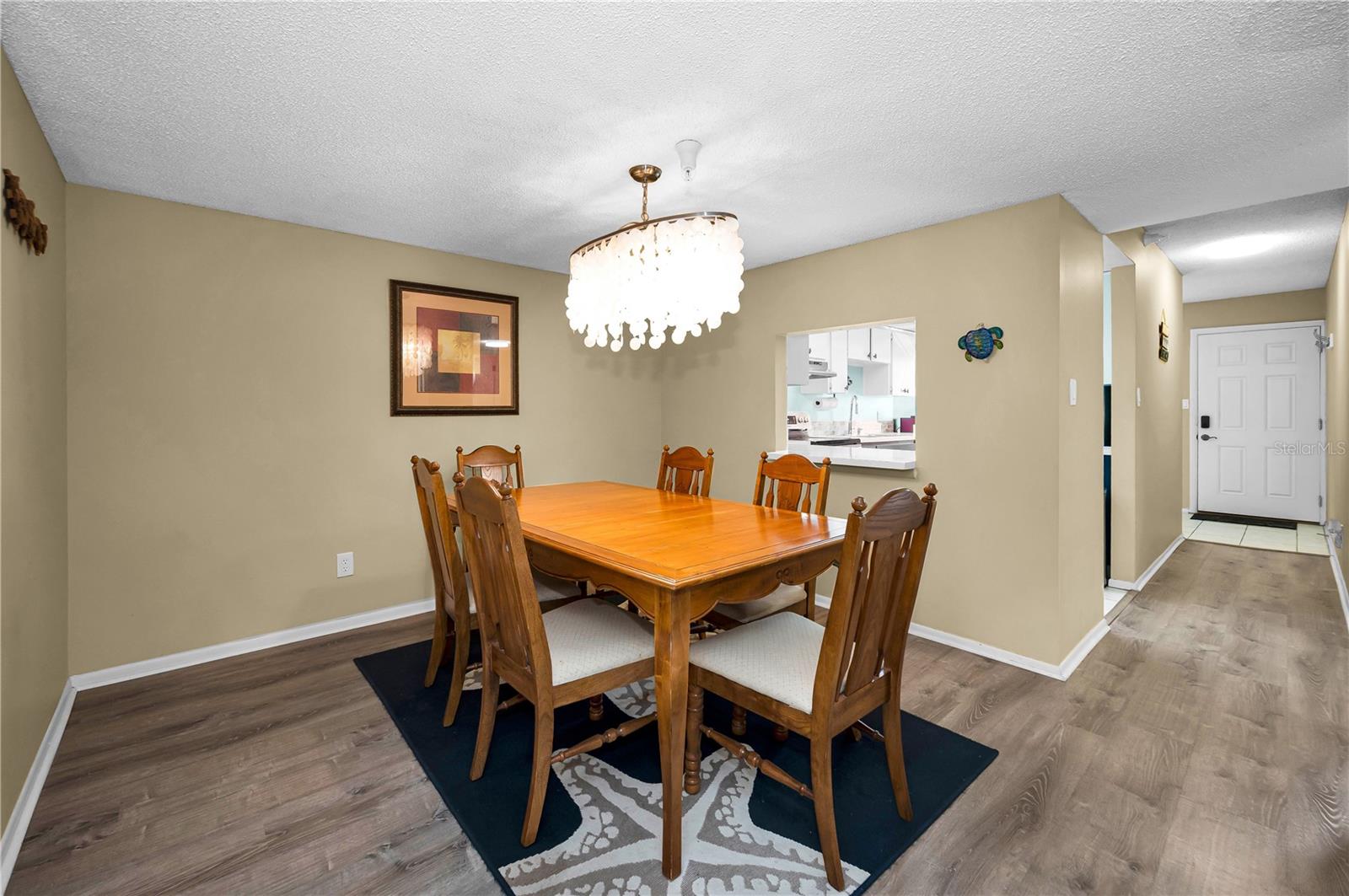 Dining Room adjacent to the Kitchen and Living Room