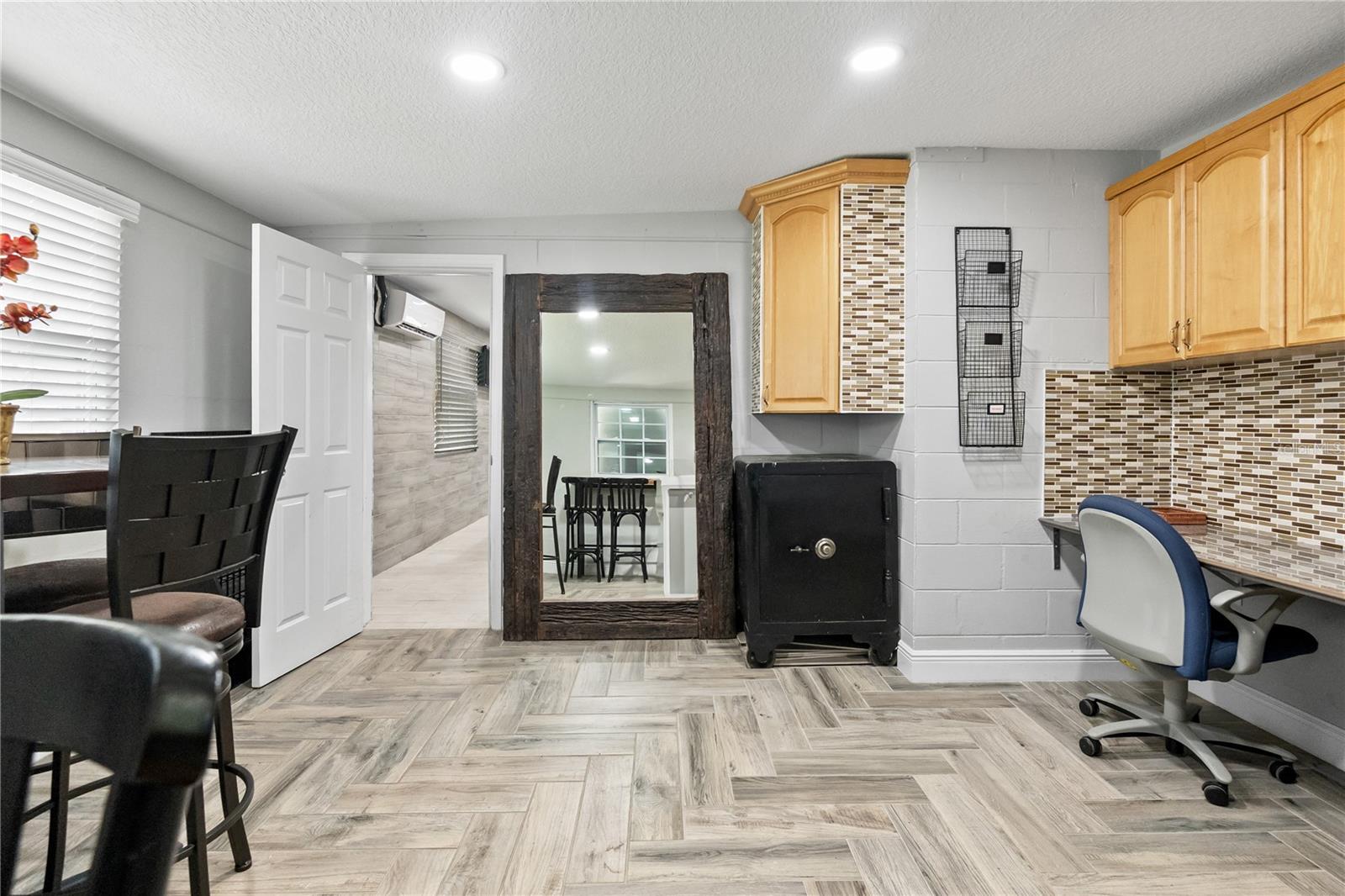 5424 EDGEWATER DR, ORLANDO, FL, 32810