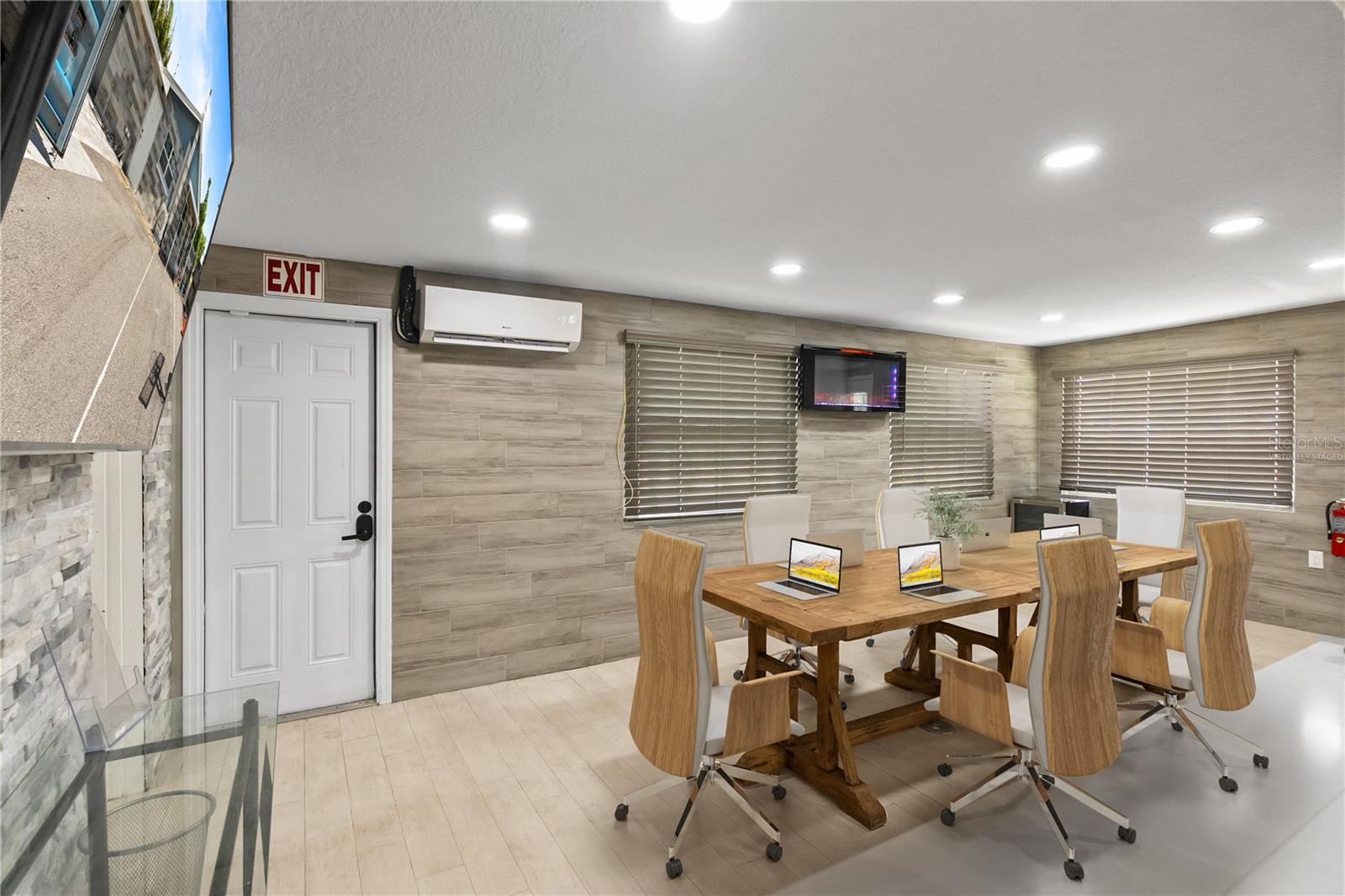 5424 EDGEWATER DR, ORLANDO, FL, 32810