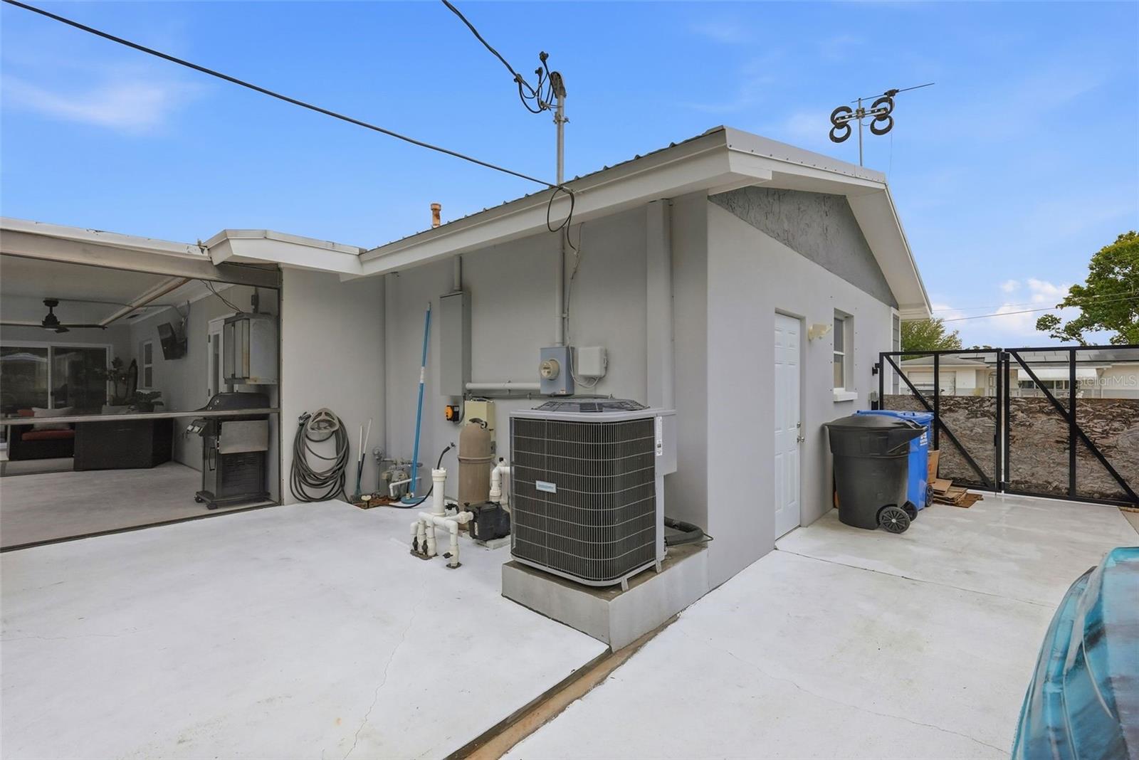 3698 61ST WAY N, ST PETERSBURG, FL, 33710