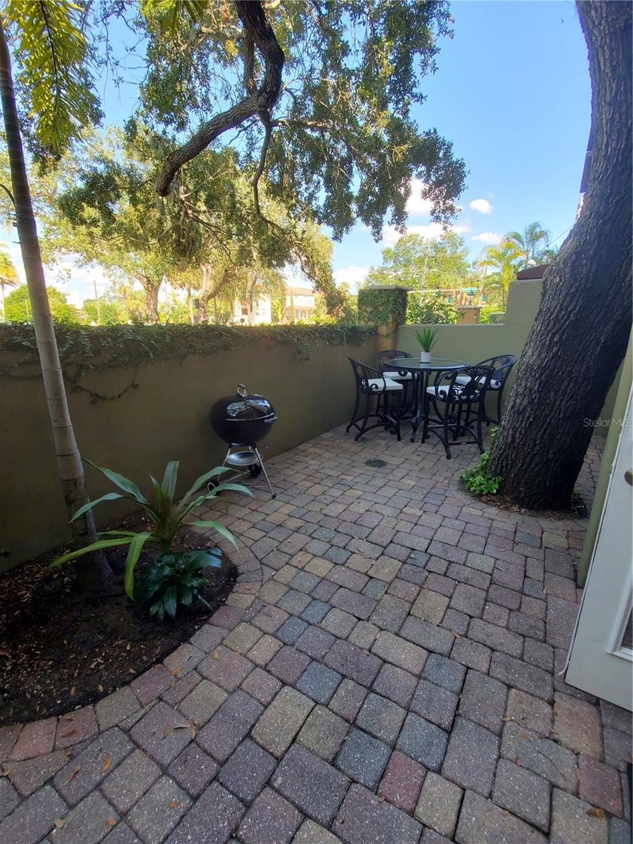 ASBURY PARK VILLAS & TOWNHOU, TAMPA, FL, 33611