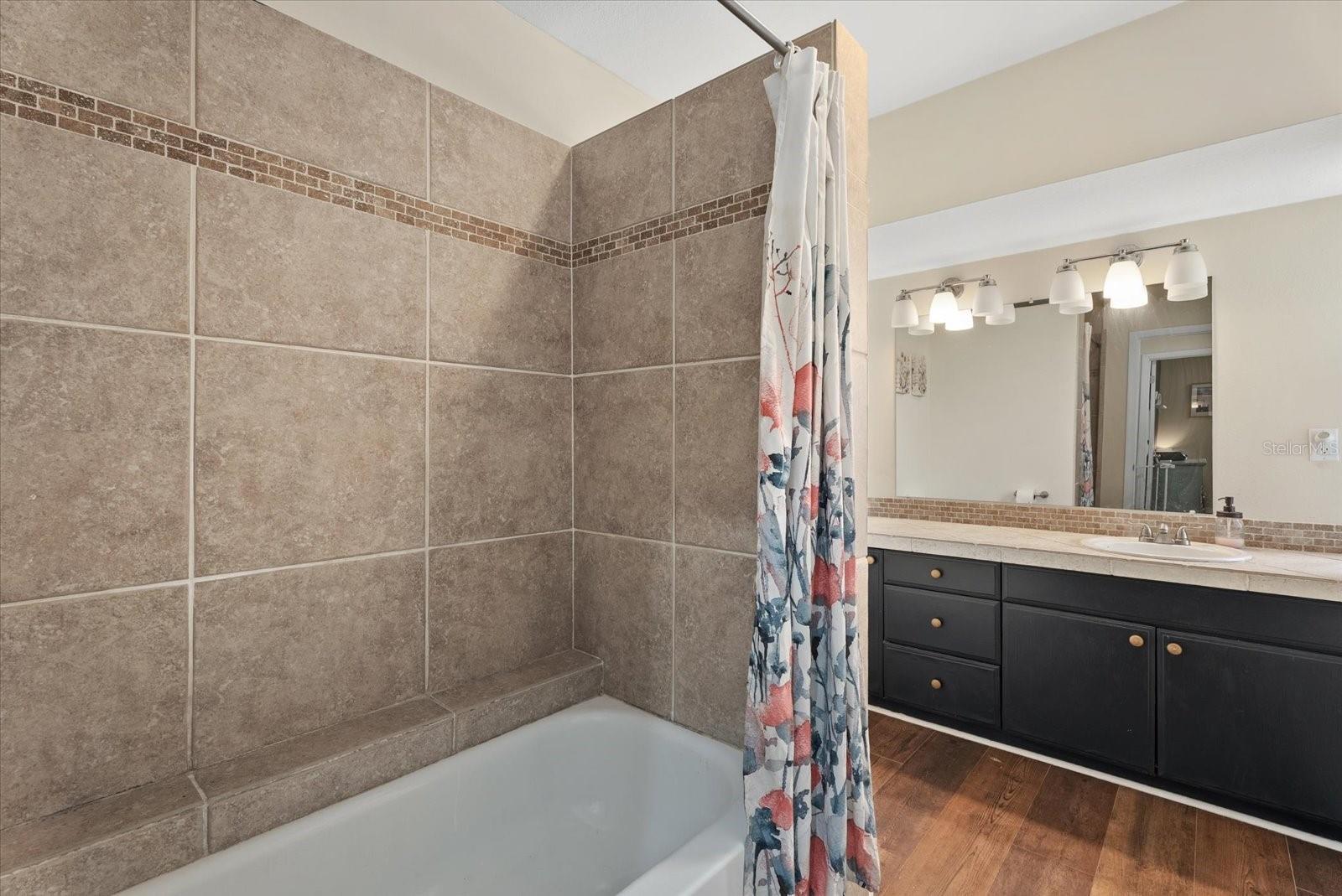 816 QUEEN PALM LN, SARASOTA, FL, 34243