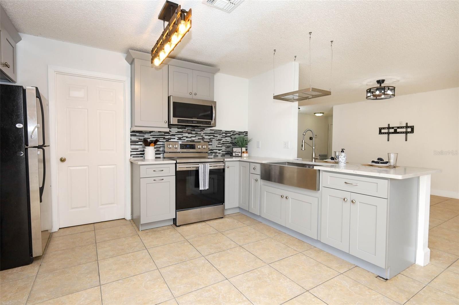 15043 WATERFORD CHASE PKWY, ORLANDO, FL, 32828