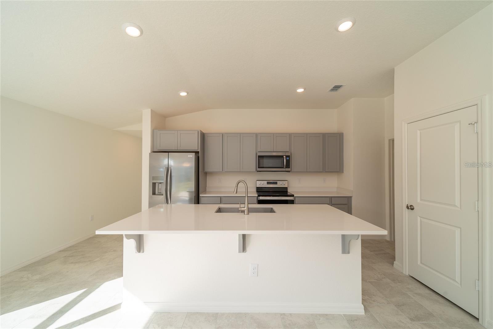 2798 SANCTUARY DR, CLERMONT, FL, 34714