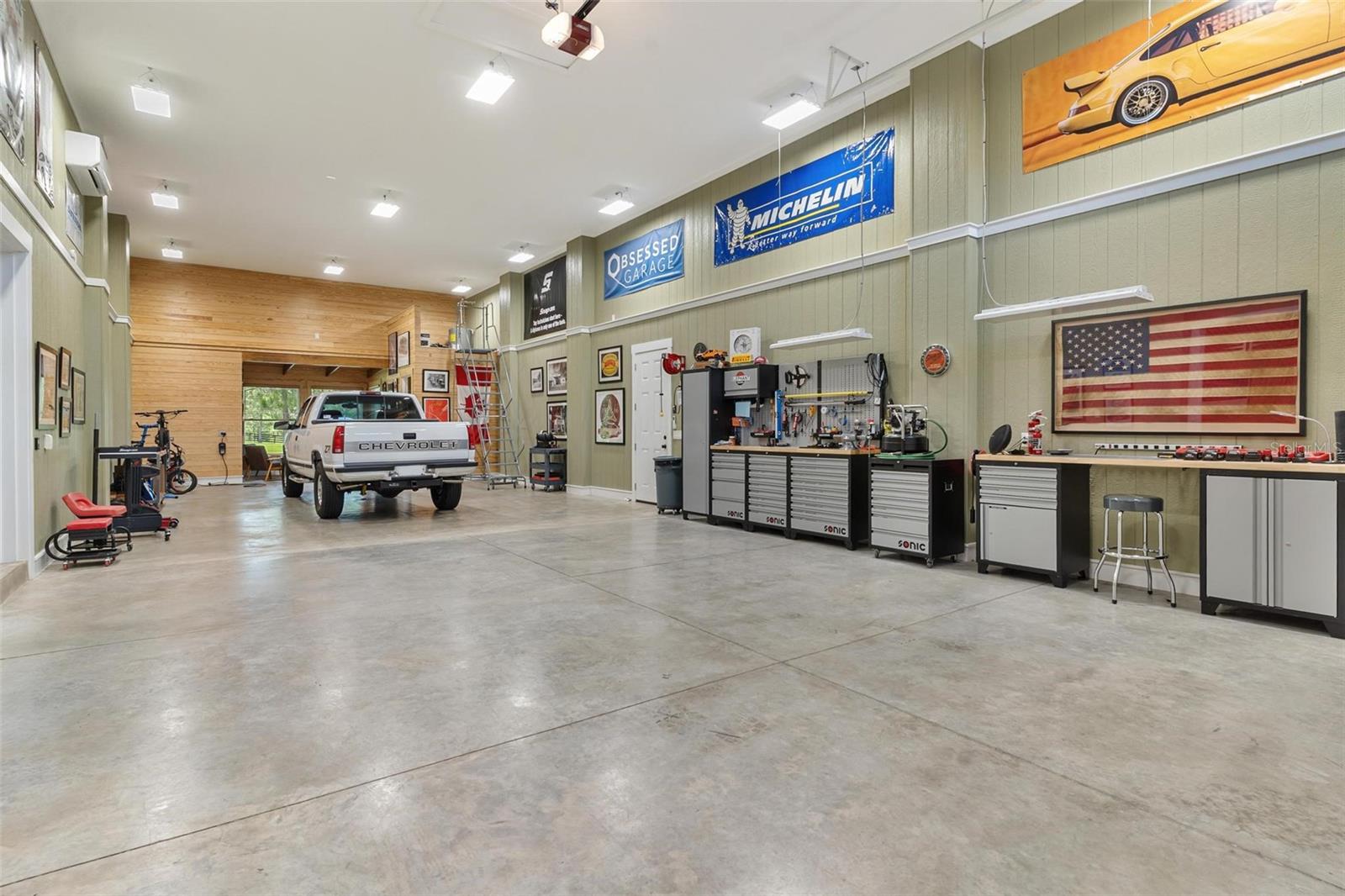 10615 NE 104TH CIR, OXFORD, FL, 34484