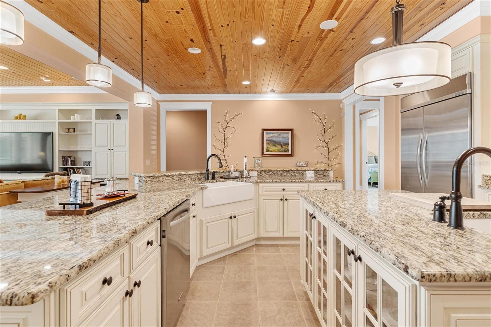 10615 NE 104TH CIR, OXFORD, FL, 34484