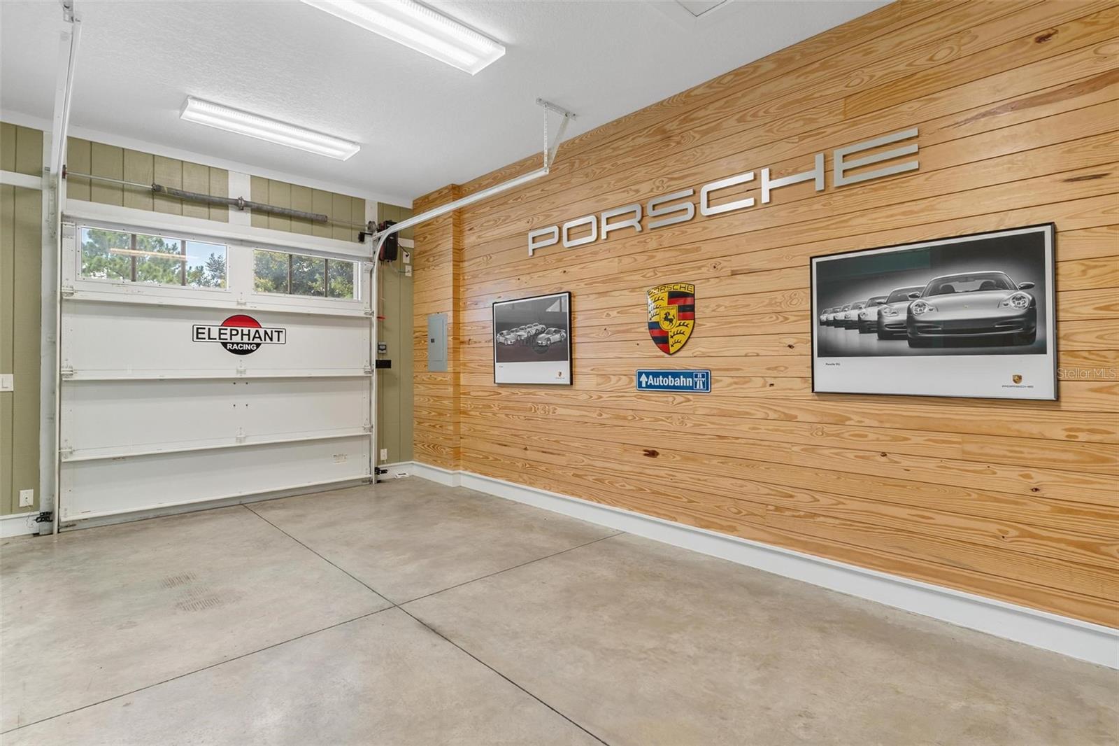 10615 NE 104TH CIR, OXFORD, FL, 34484
