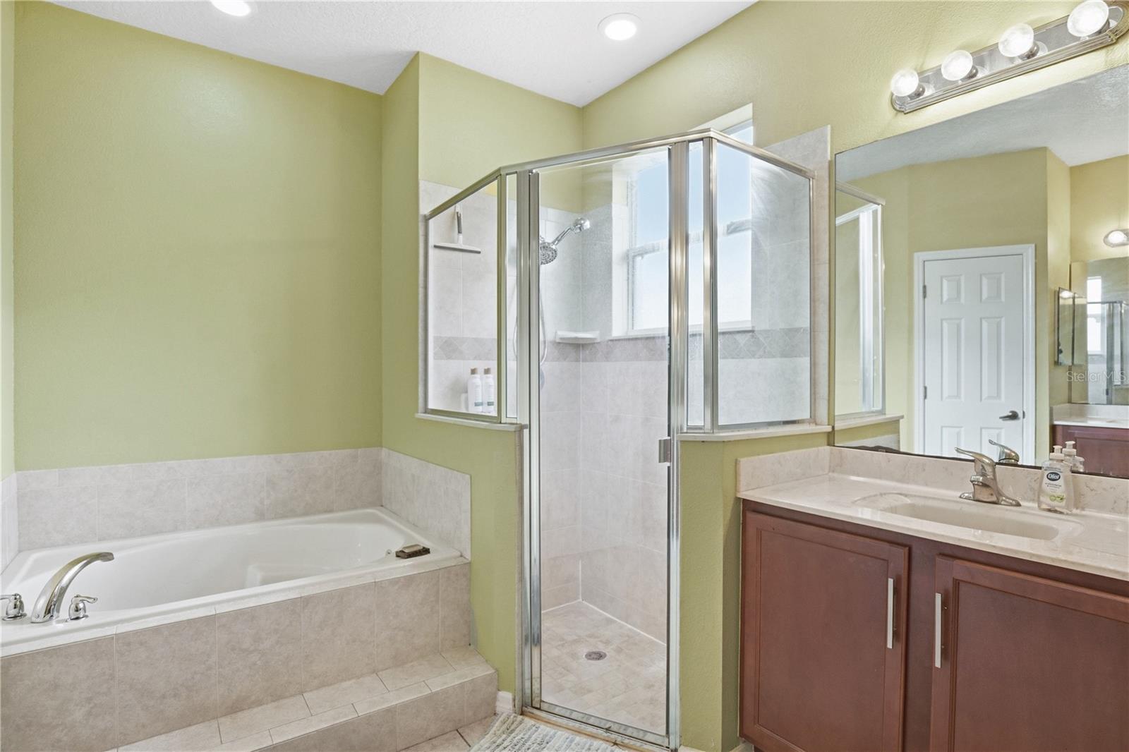 860 HART AVE, ALTAMONTE SPRINGS, FL, 32701