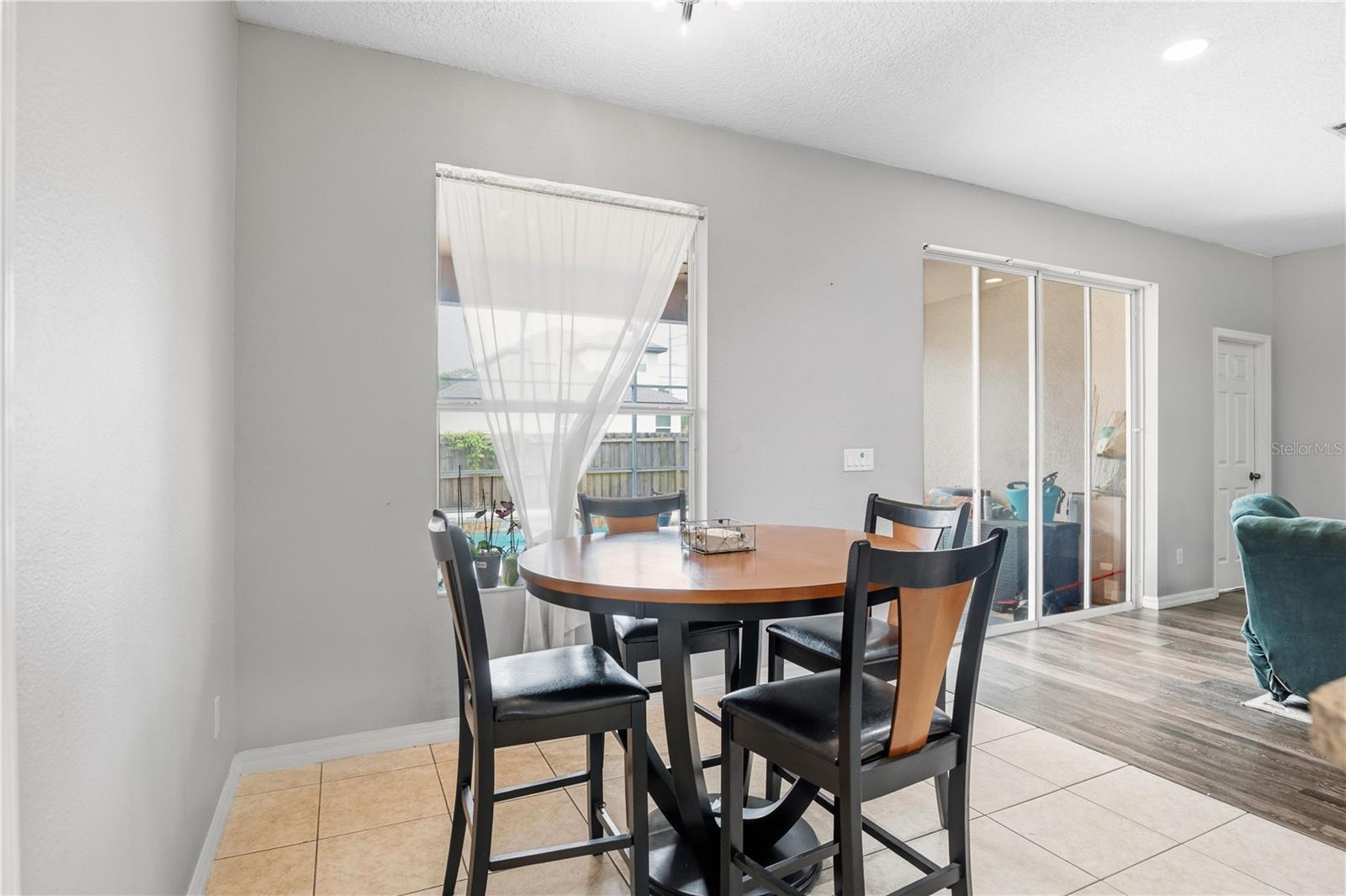 860 HART AVE, ALTAMONTE SPRINGS, FL, 32701