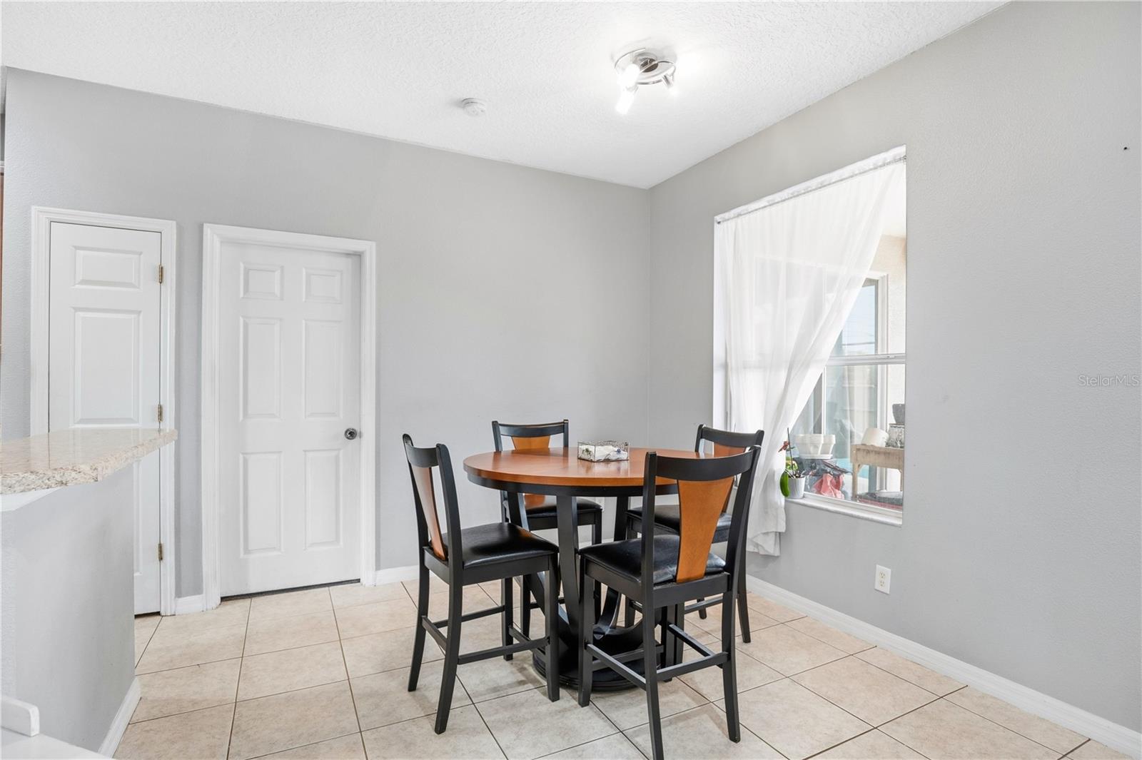 860 HART AVE, ALTAMONTE SPRINGS, FL, 32701