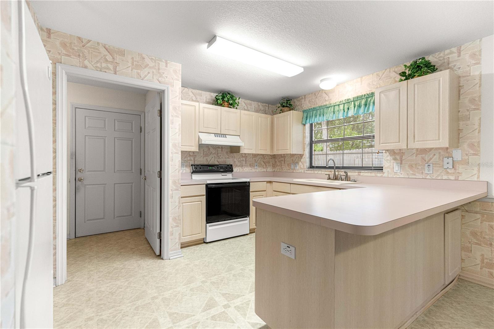 4216 NE 32ND CIR, OCALA, FL, 34479