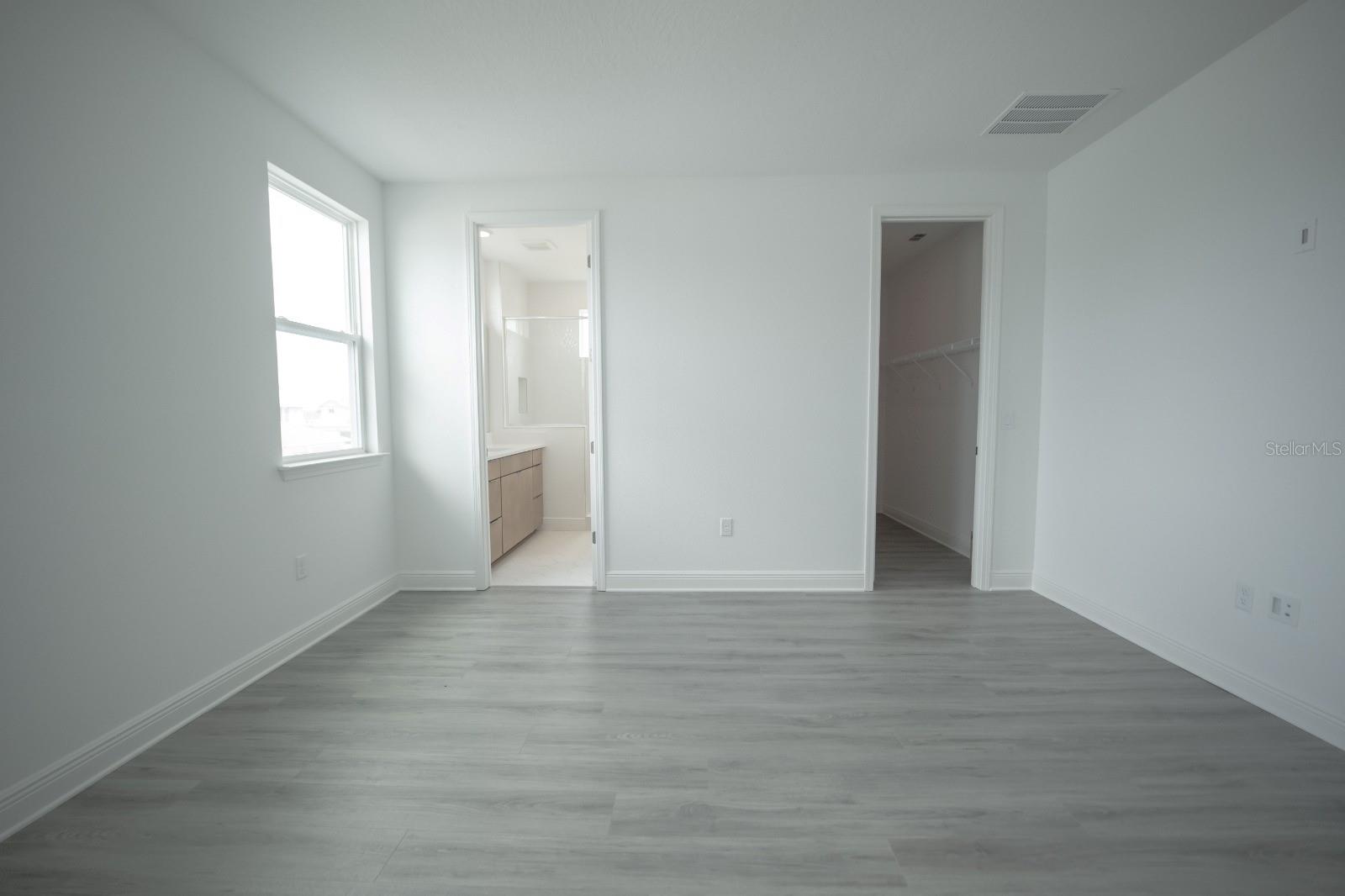 9856 SHARPLESS ALY, ORLANDO, FL, 32827