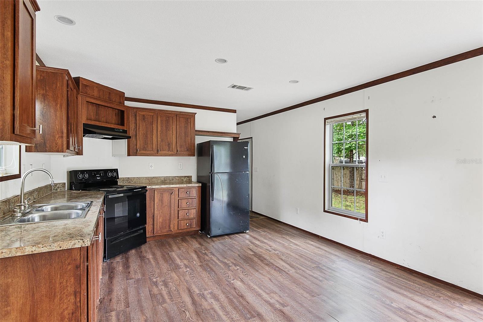 55917 CABBAGE RD, ASTOR, FL, 32102