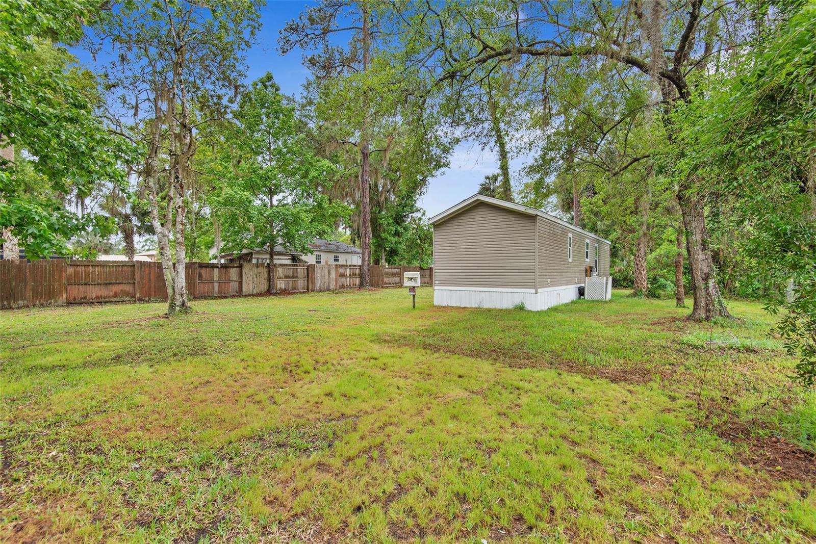 55917 CABBAGE RD, ASTOR, FL, 32102
