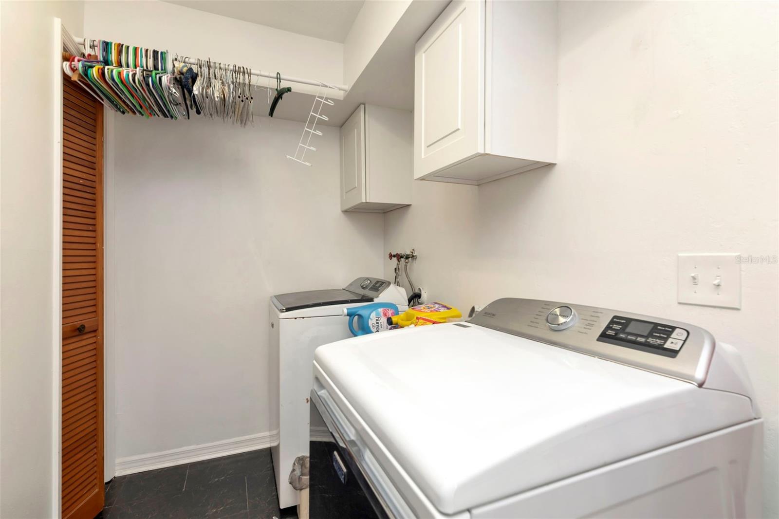 220 NORMANDY CIR W, PALM HARBOR, FL, 34683