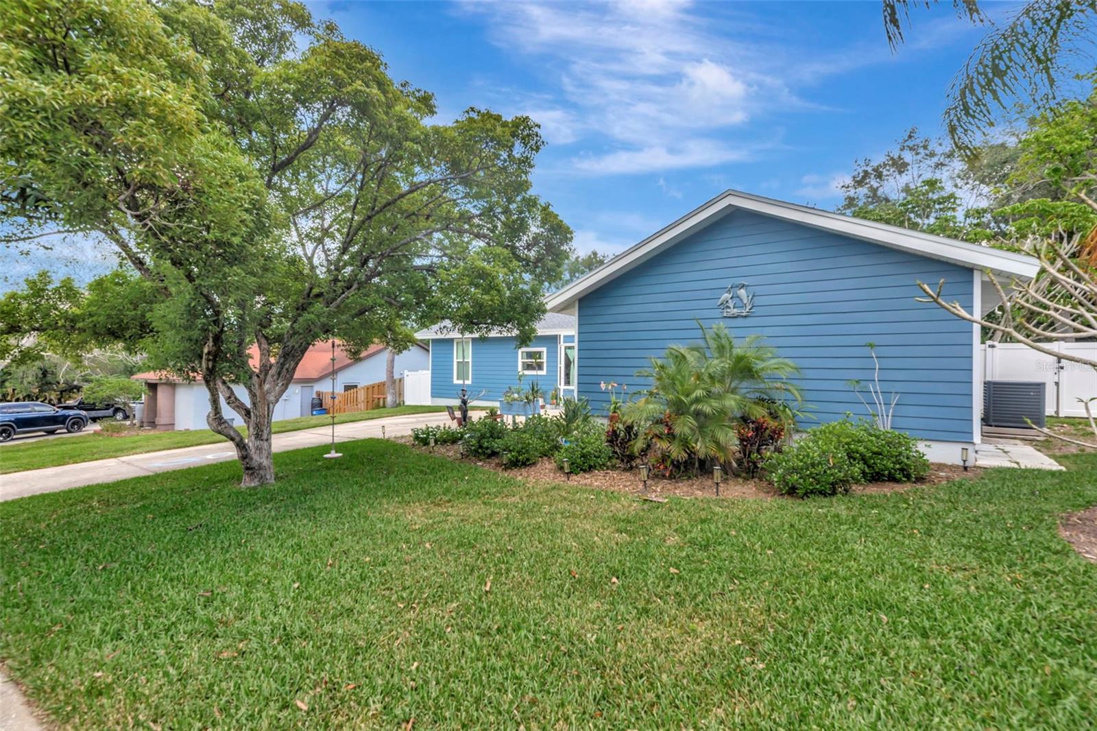 220 NORMANDY CIR W, PALM HARBOR, FL, 34683