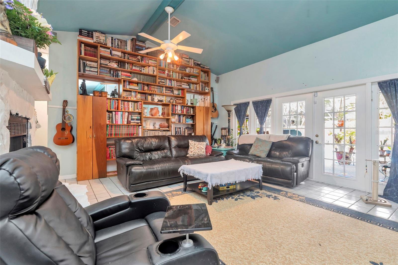 220 NORMANDY CIR W, PALM HARBOR, FL, 34683