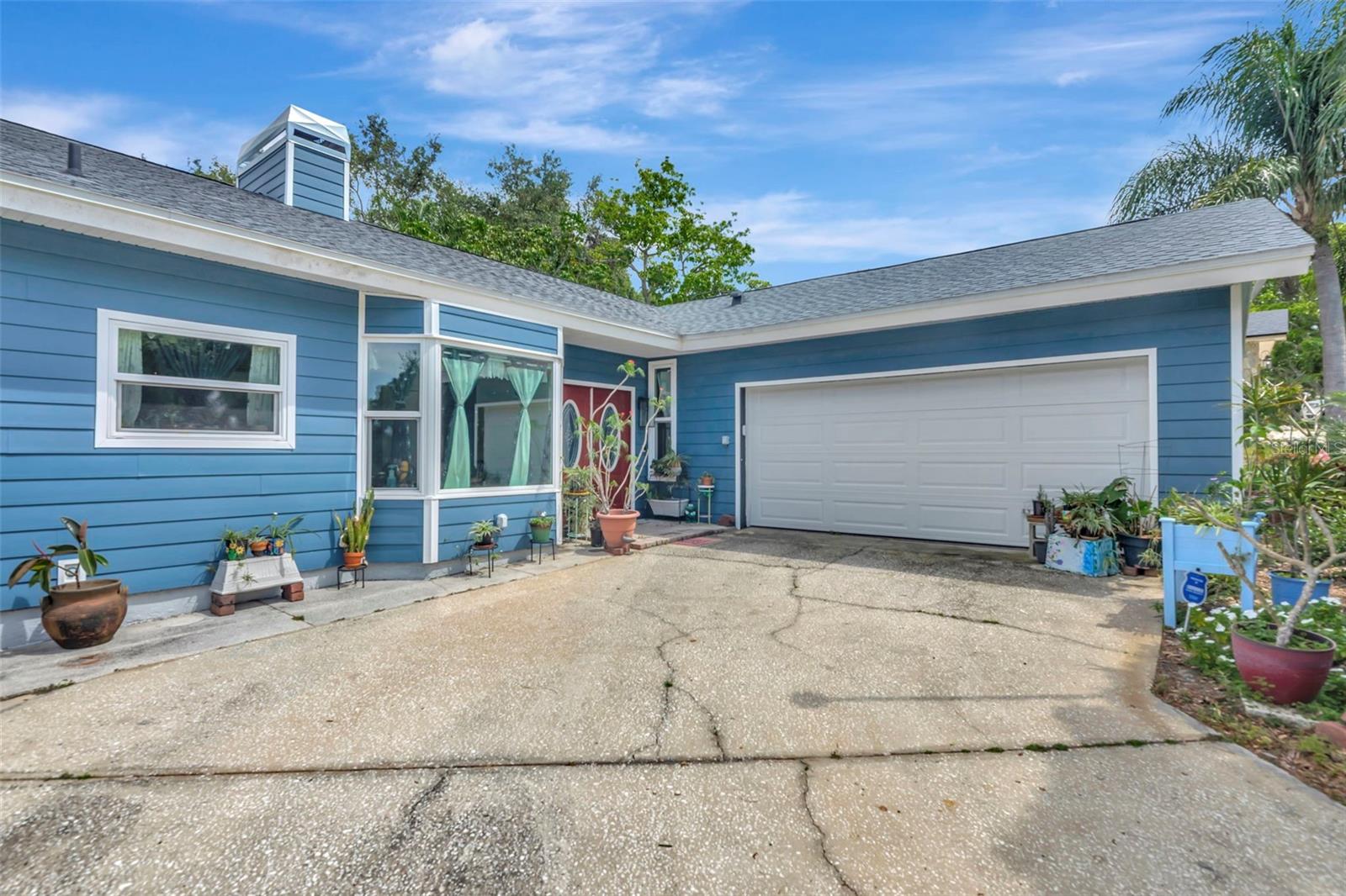 220 NORMANDY CIR W, PALM HARBOR, FL, 34683