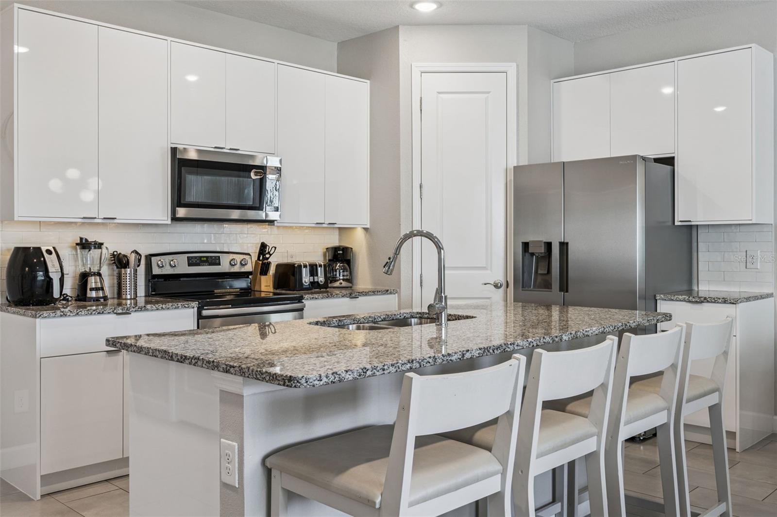 8008 FORMOSA VALLEY PL, KISSIMMEE, FL, 34747