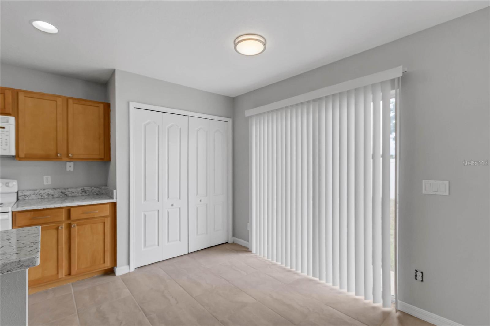 2040 PORTCASTLE CIR, WINTER GARDEN, FL, 34787