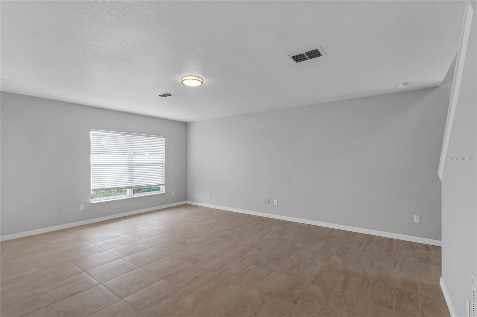 2040 PORTCASTLE CIR, WINTER GARDEN, FL, 34787